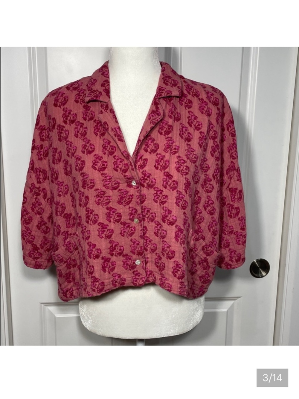 Zara Button Up Shirt Size Medium Cropped Boxy Crinkle Gauze Floral Burgundy - Picture 4 of 4